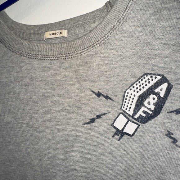 Abercrombie & Ftich muscle shirt - Picture 2 of 2